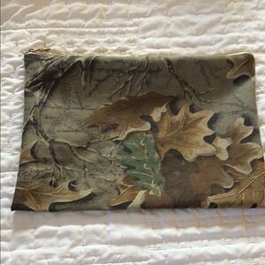 Camouflage Leaf Print Pouch/makeup